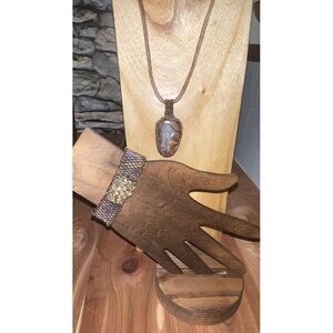Beaded Natural Stone Pendant Necklace & Rainbow Iridescent‎ Beaded Bracelet Set